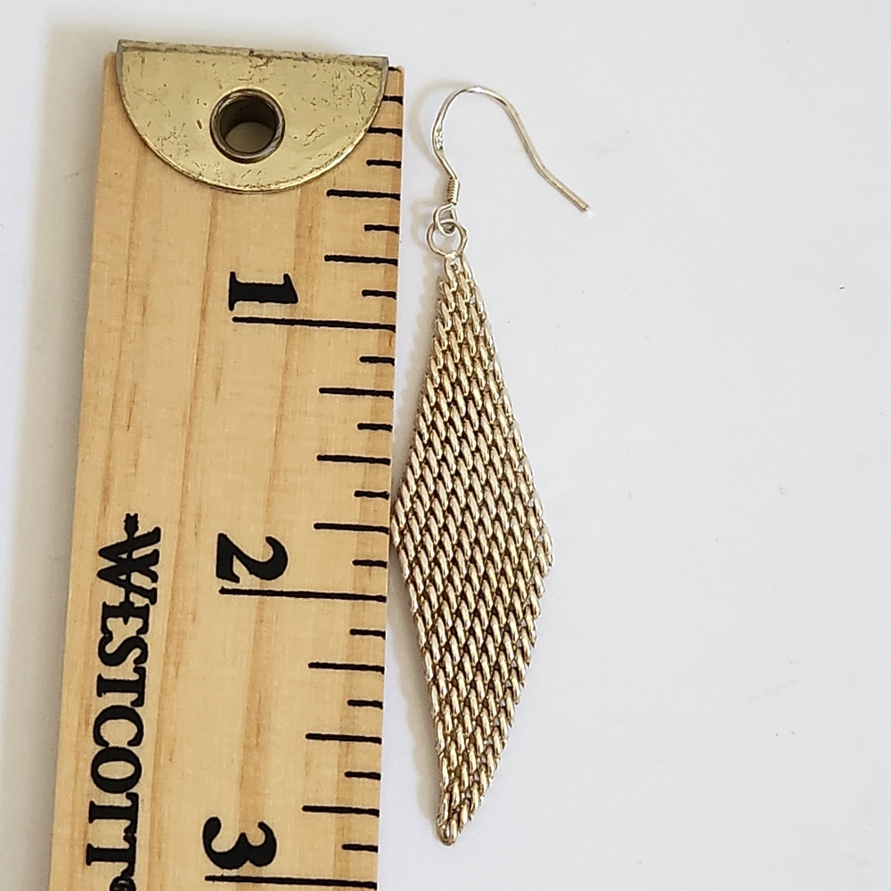The Linked Silver 925 Triangle Earrings - Picture 10 of 10